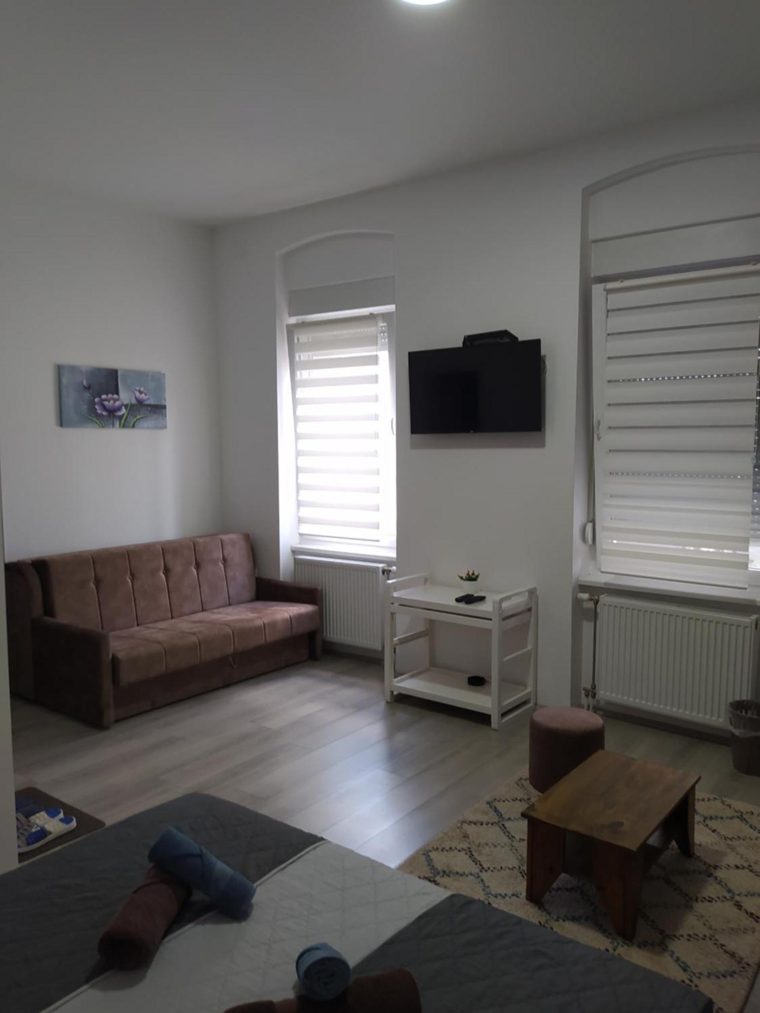 Apartamento Lotus House Zrenjanin Exterior foto